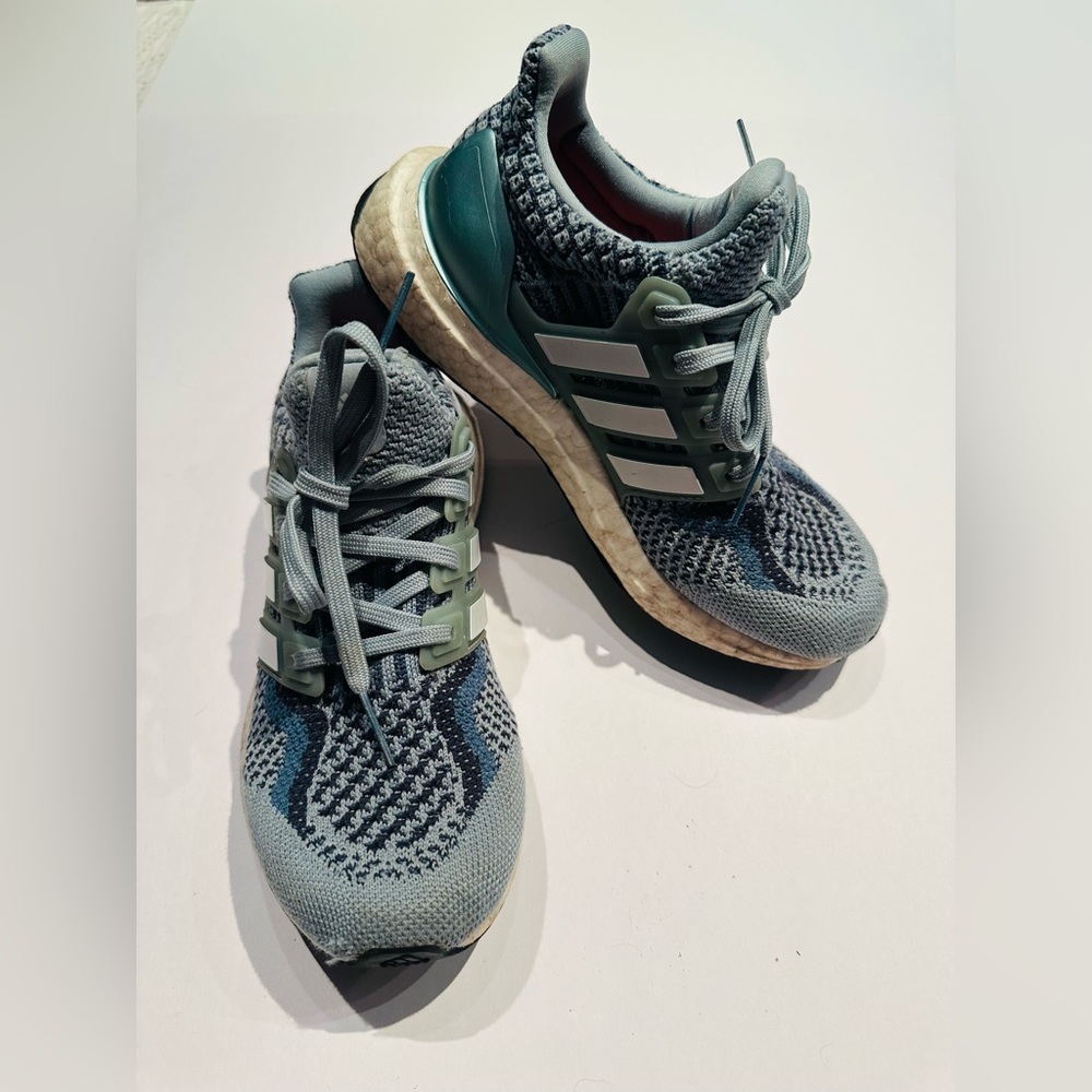 Adidas UltraBoost 5.0 DNA 'Magic Grey Shadow Navy'